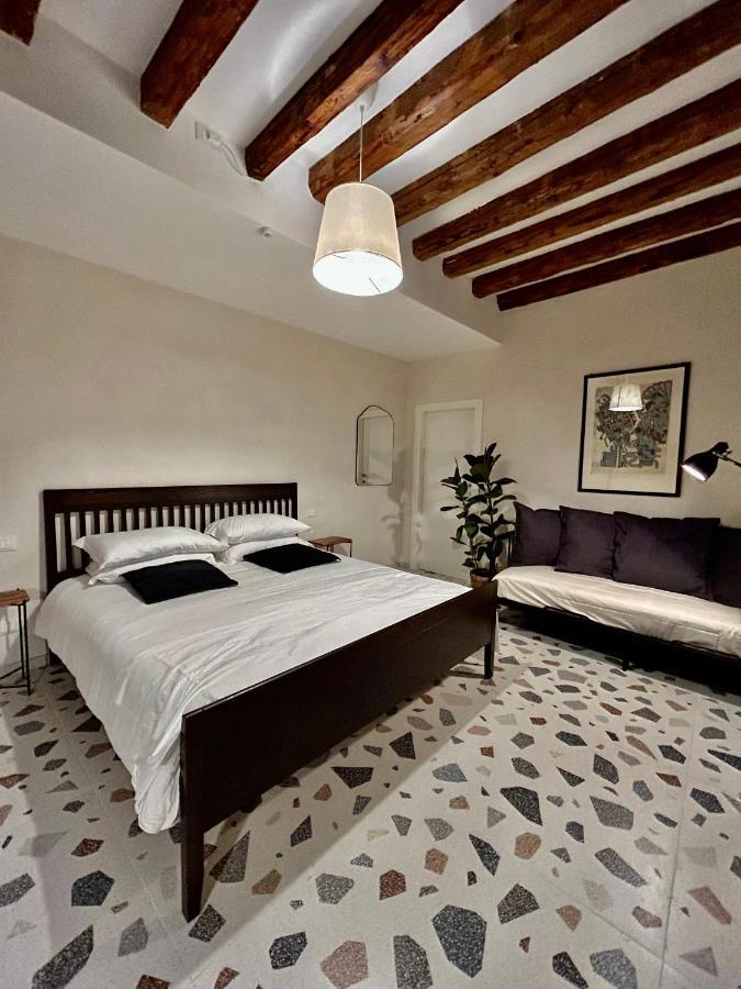 Farini Suites Wi-Fi Venice Exterior photo